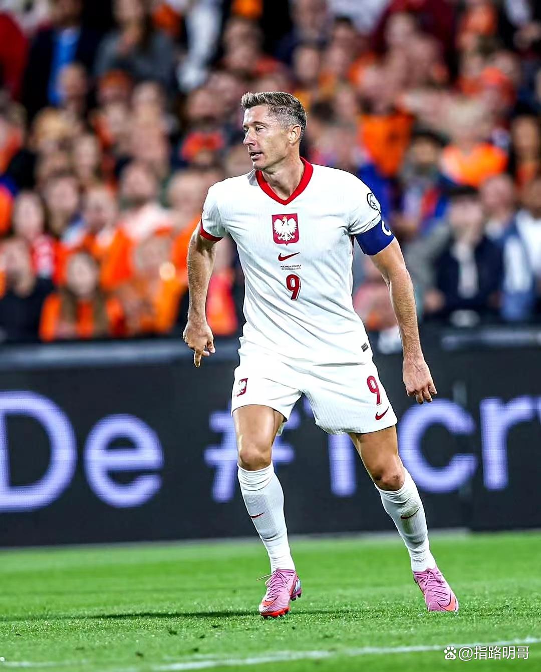 虎扑-莱万多夫斯基在阿森纳比赛中连败，大胜引发热议！的简单介绍