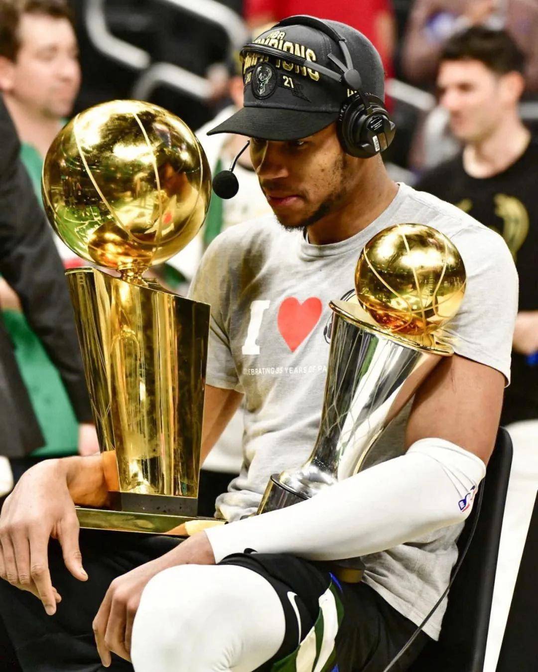 虎扑篮球-包含字母哥关键节点高光表现，西班牙队带队取胜！的词条