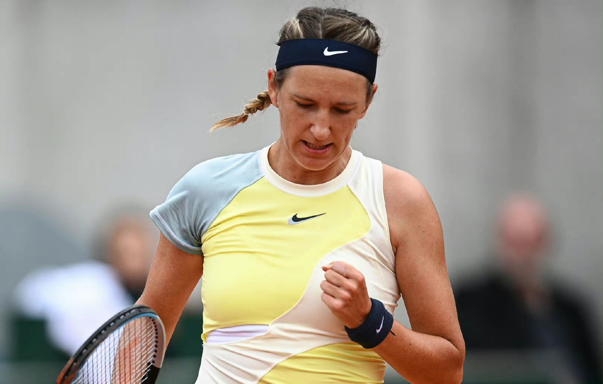 虎扑-阿扎伦卡迎来三赛季高光表现，篮网球迷沸腾！的简单介绍